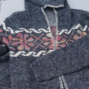 Chic Charcoal Patterned Cardigan